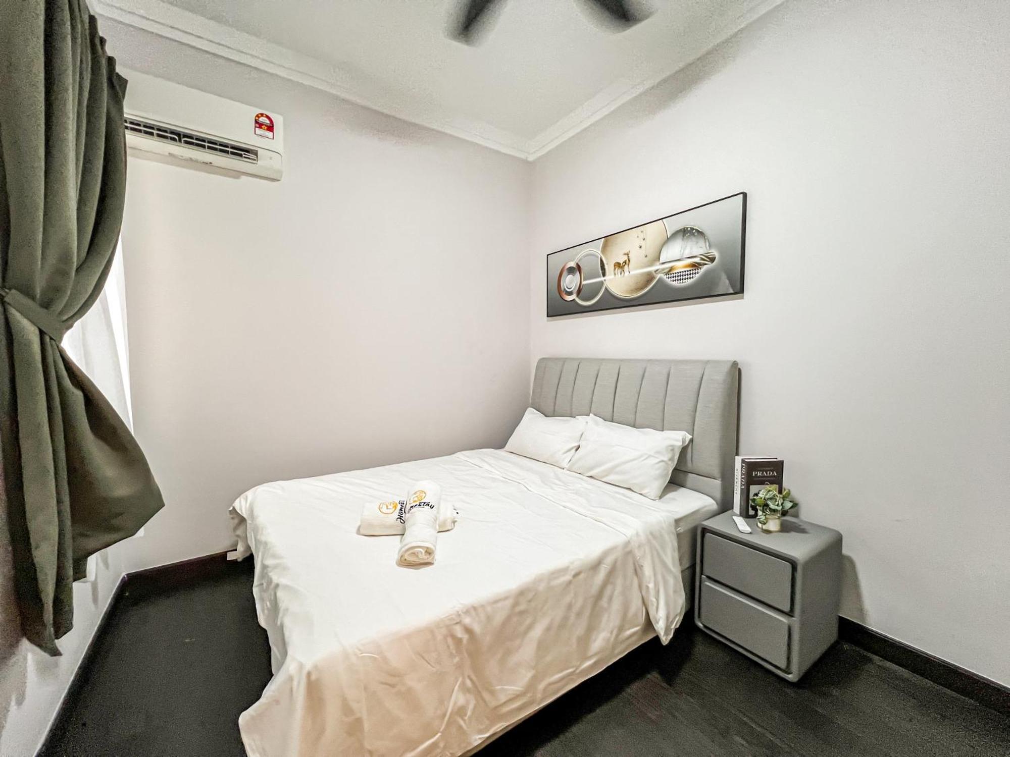 R&f Princes Cove Apartment